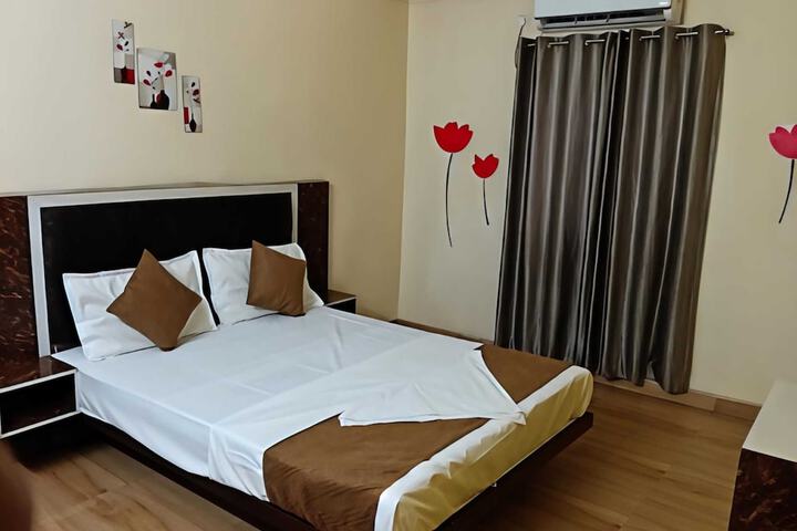 Room 6 of 21