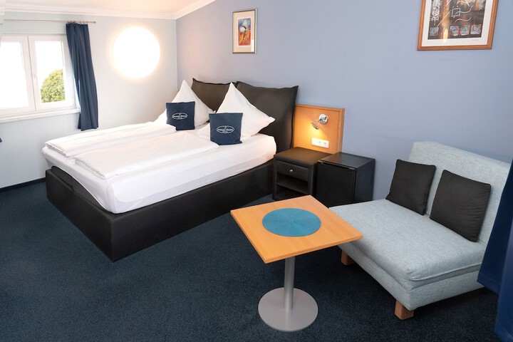Room 30 of 54
