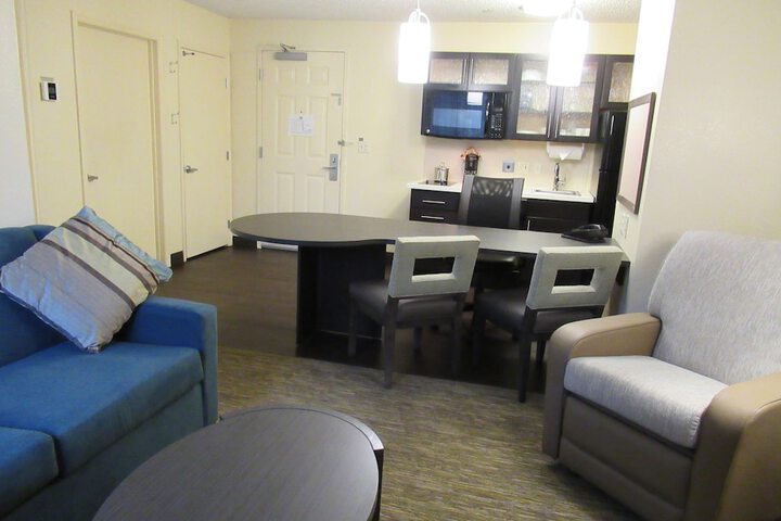 Studio Suite (4 of 17)