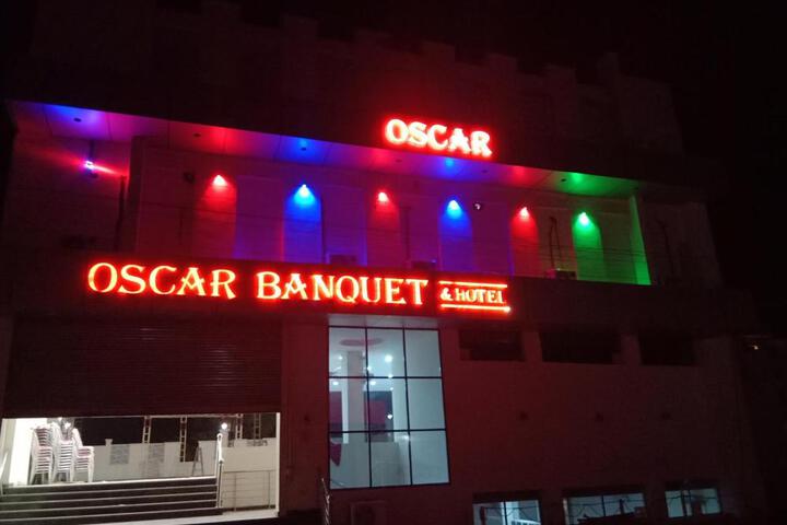 Oscar Banquet and Hotel