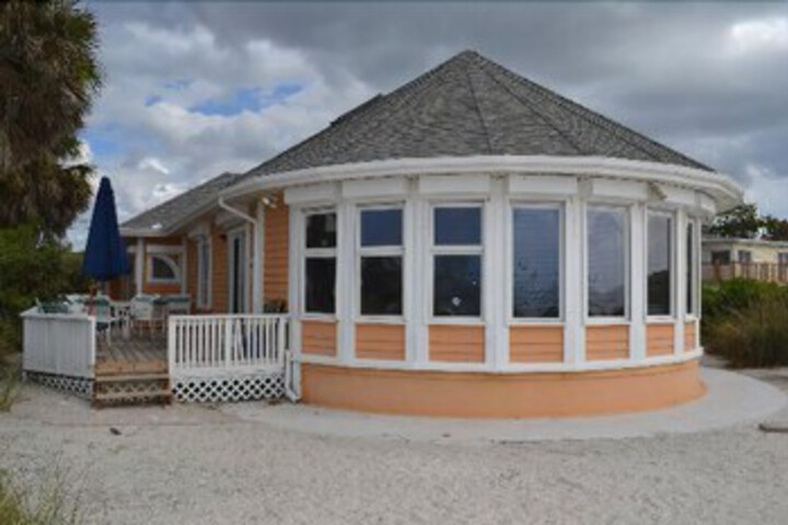 Image of Breakers Villa 1