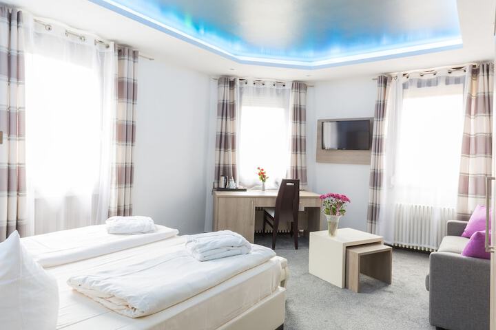 Room 17 of 35