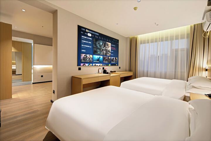 Room 28 of 36