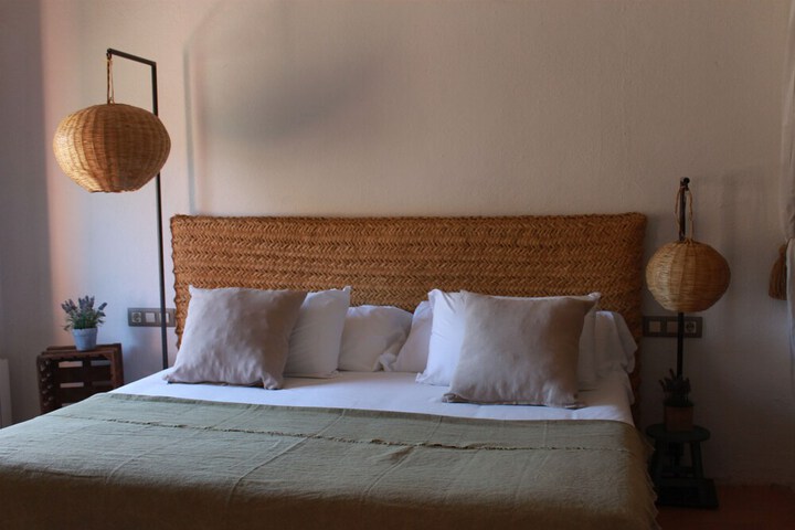Room 10 of 30