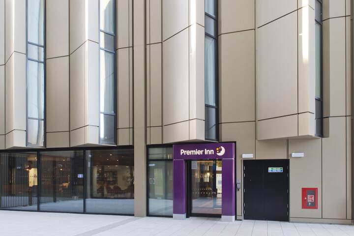 Premier Inn Liverpool Lime Street