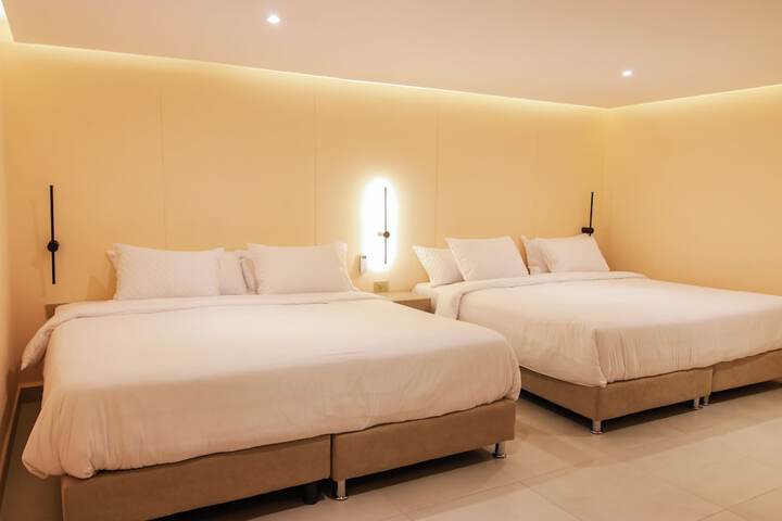 Room 6 of 31
