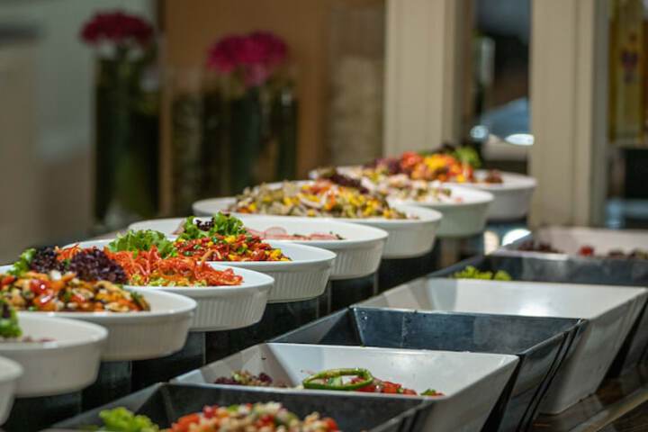 Dining 42 of 63