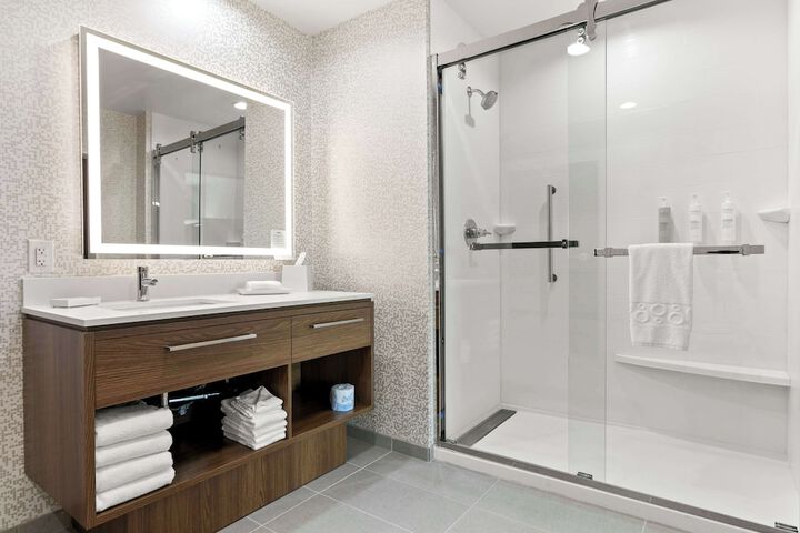 Bathroom shower