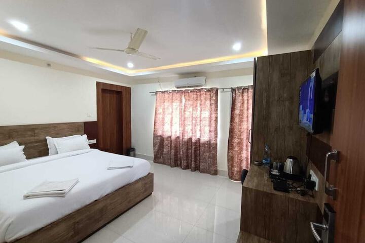 Room 32 of 91
