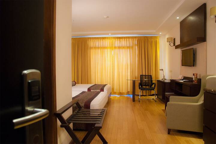 Room 7 of 87