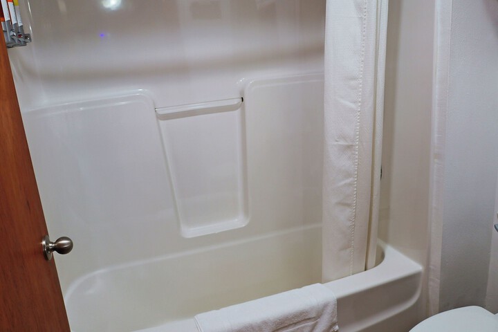 Room 291 of 341