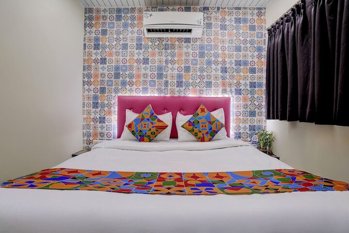 Room 16 of 26