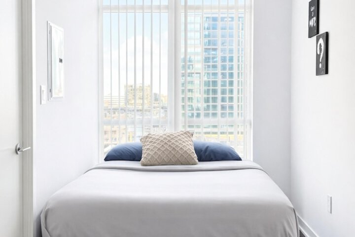 Room 51 of 108