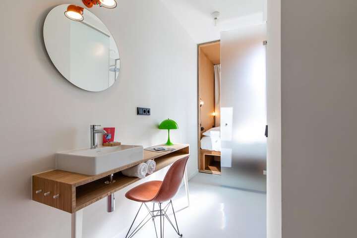 Room 19 of 63