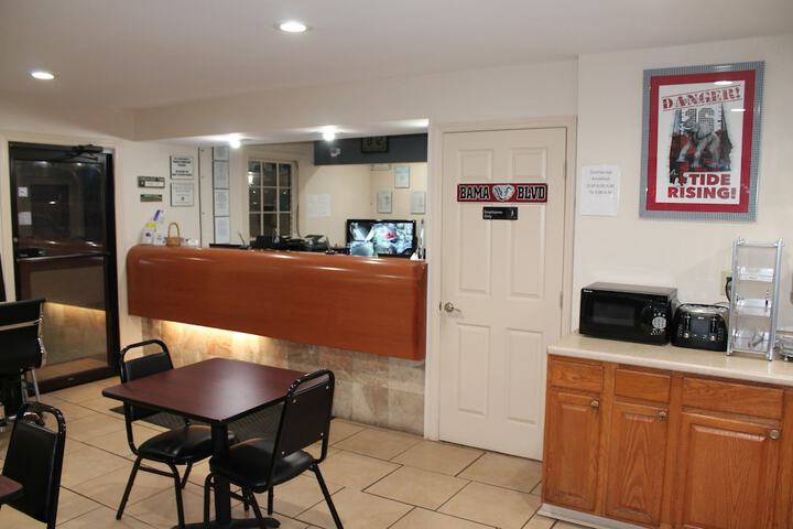 Breakfast area