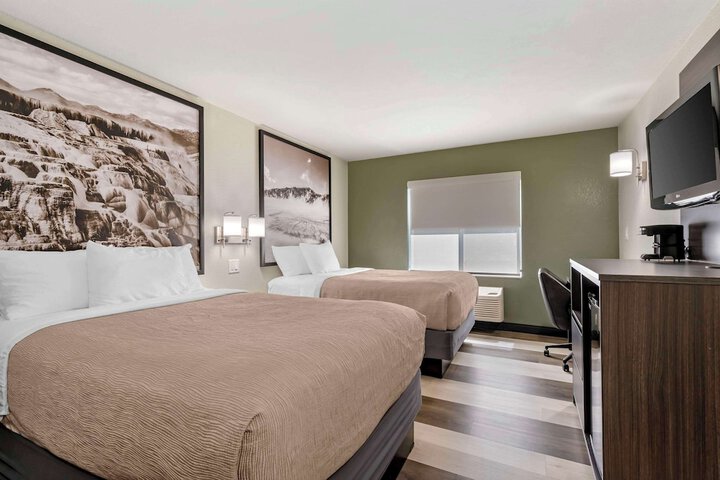 Room 17 of 41