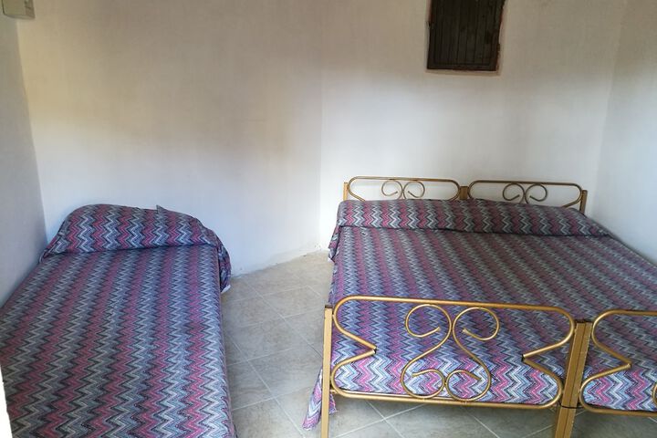 Room 12 of 46