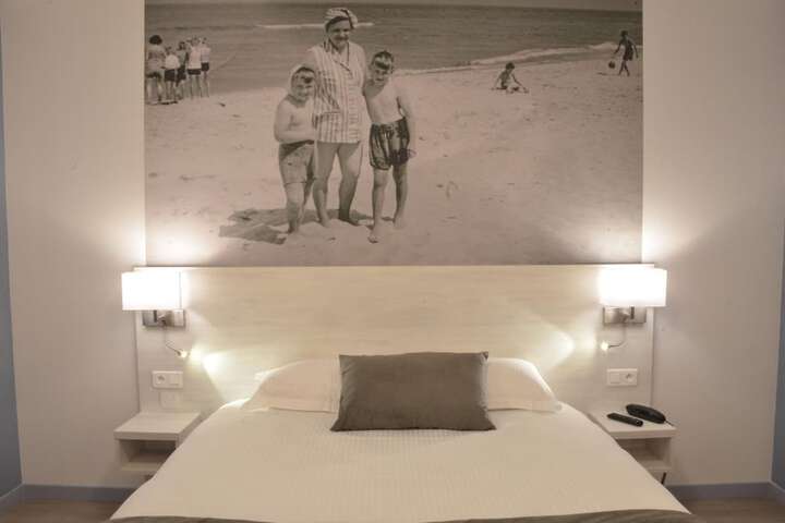 Room 33 of 62