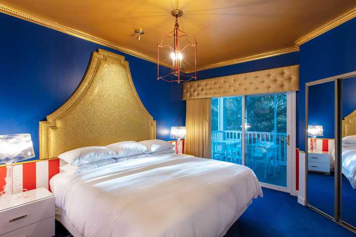 Room 212 of 258
