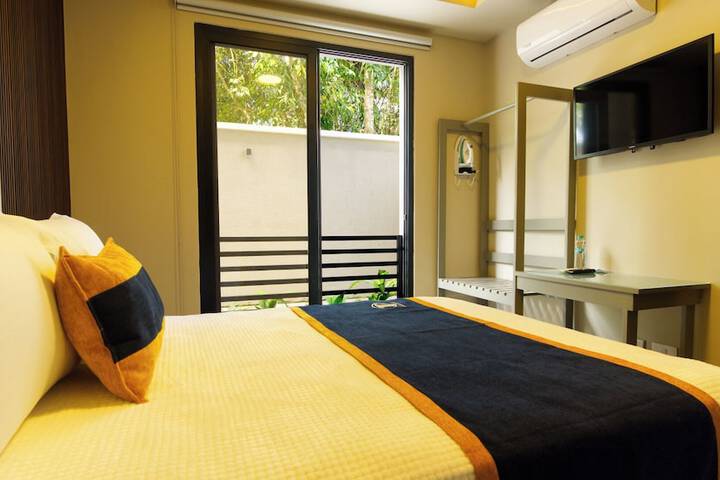 Room 5 of 23