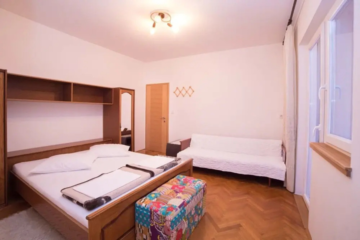 Room 3 of 12