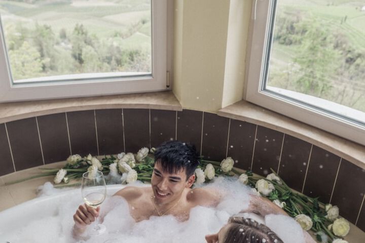 Hot Tub 35 of 100