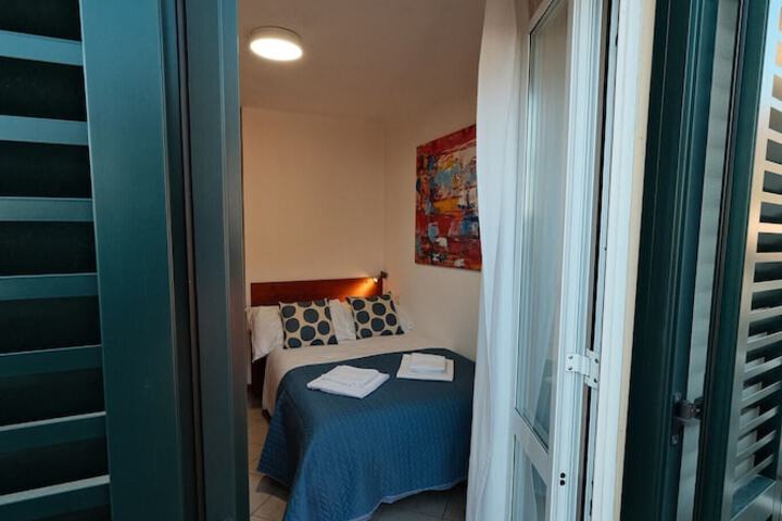 Room 9 of 81