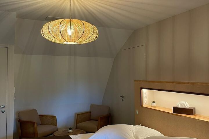 Room 11 of 45