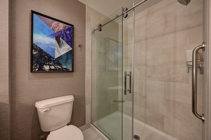 Bathroom shower
