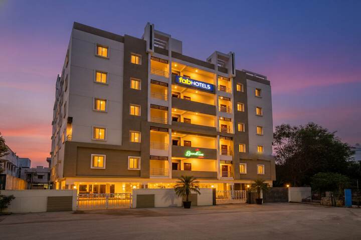 FabHotel Limestone Suites - Near Yashoda Hospitals Somajiguda