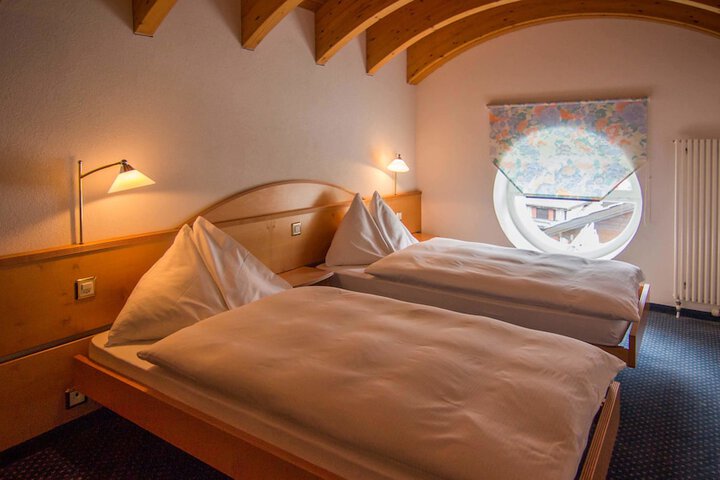 Room 14 of 85