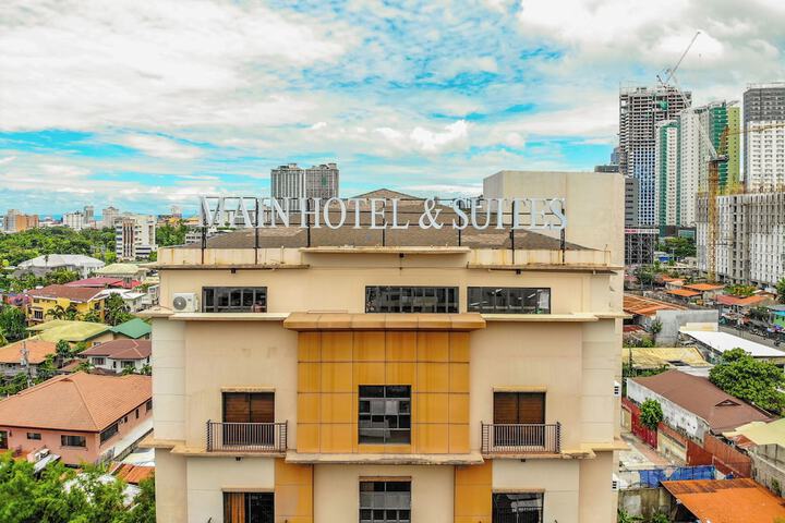 Hotel 58 of 58