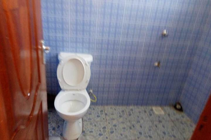Room 15 of 25