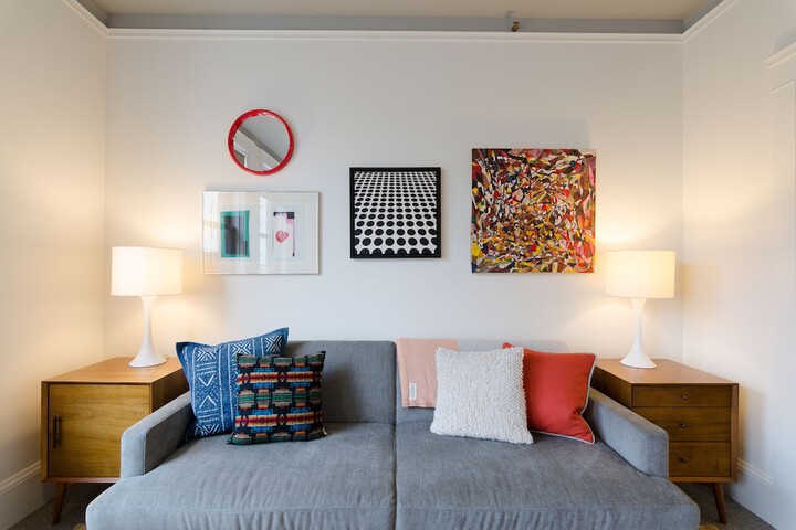 Room 9 of 172