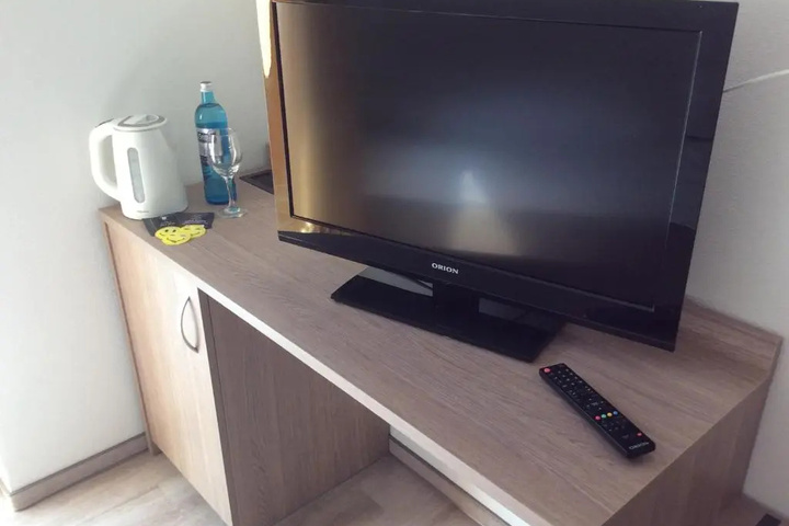 Room 2 of 14