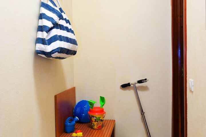 Room 16 of 52