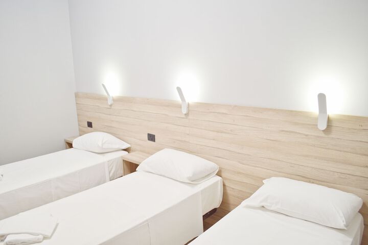 Room 7 of 20