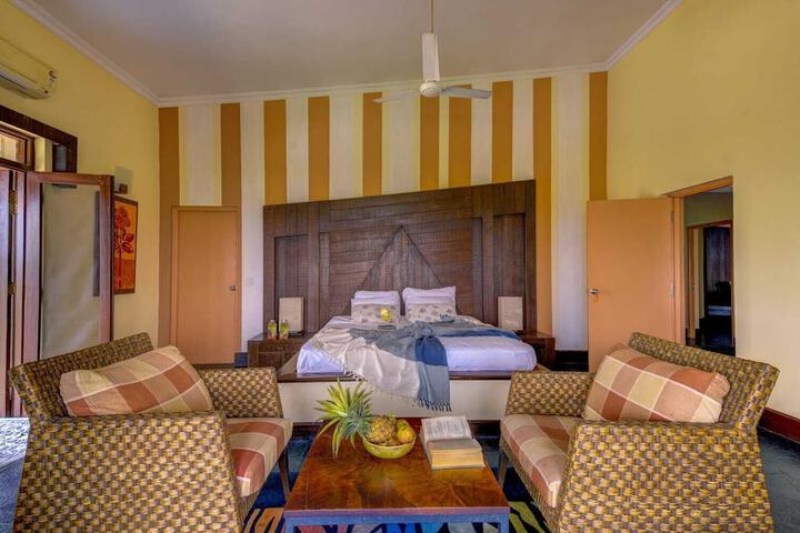 Room 4 of 54