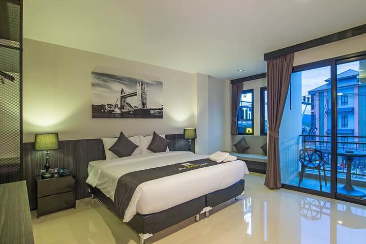 Room 15 of 40