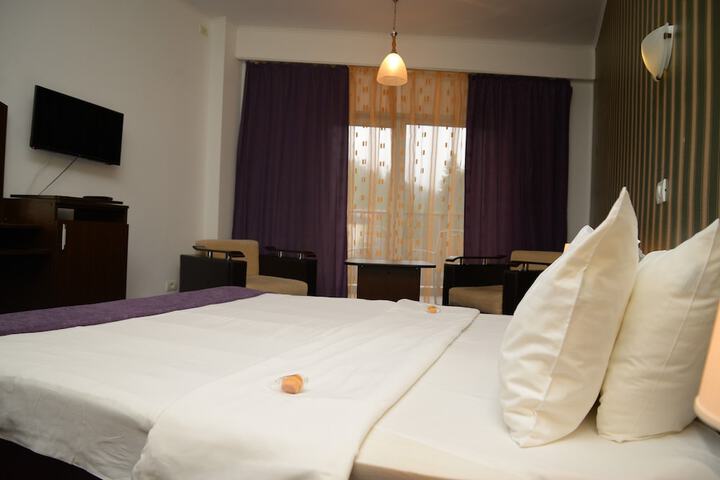 Room 8 of 41