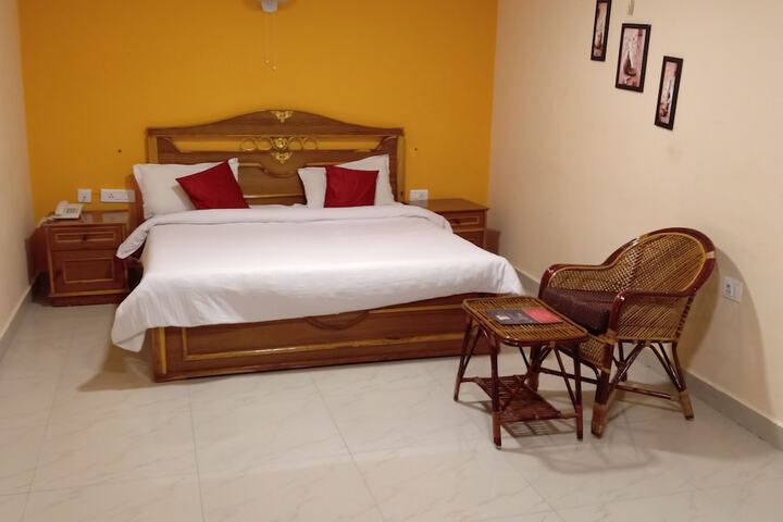 Room 15 of 33