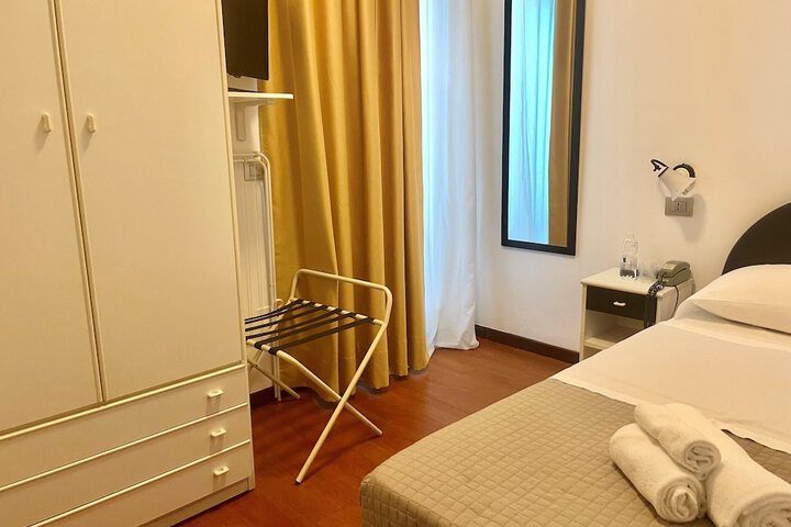 Room 63 of 124