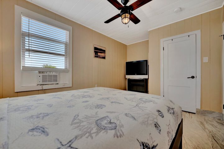 Room 1 of 96