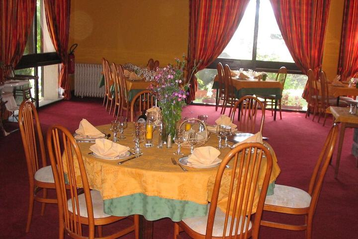 Dining Photos