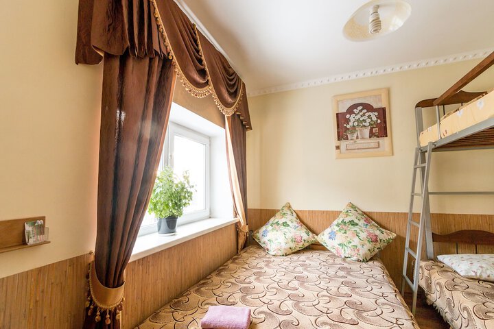 Room 2 of 26