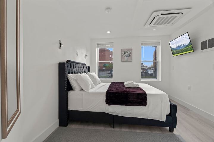 Room 26 of 82