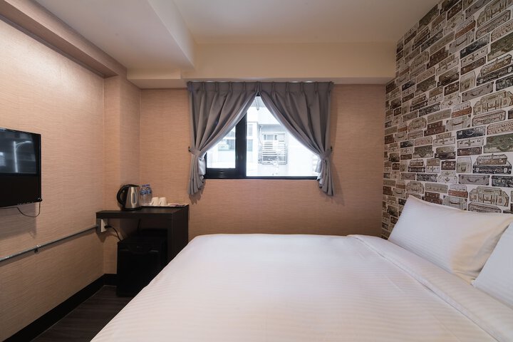 Room 29 of 69