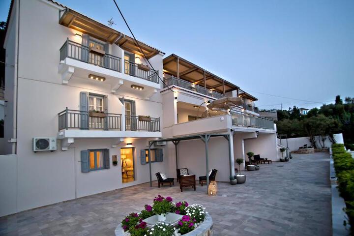 General 4 of 56