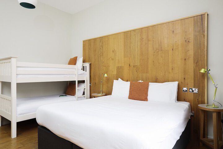 Room 45 of 108