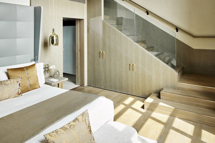 Room 28 of 121